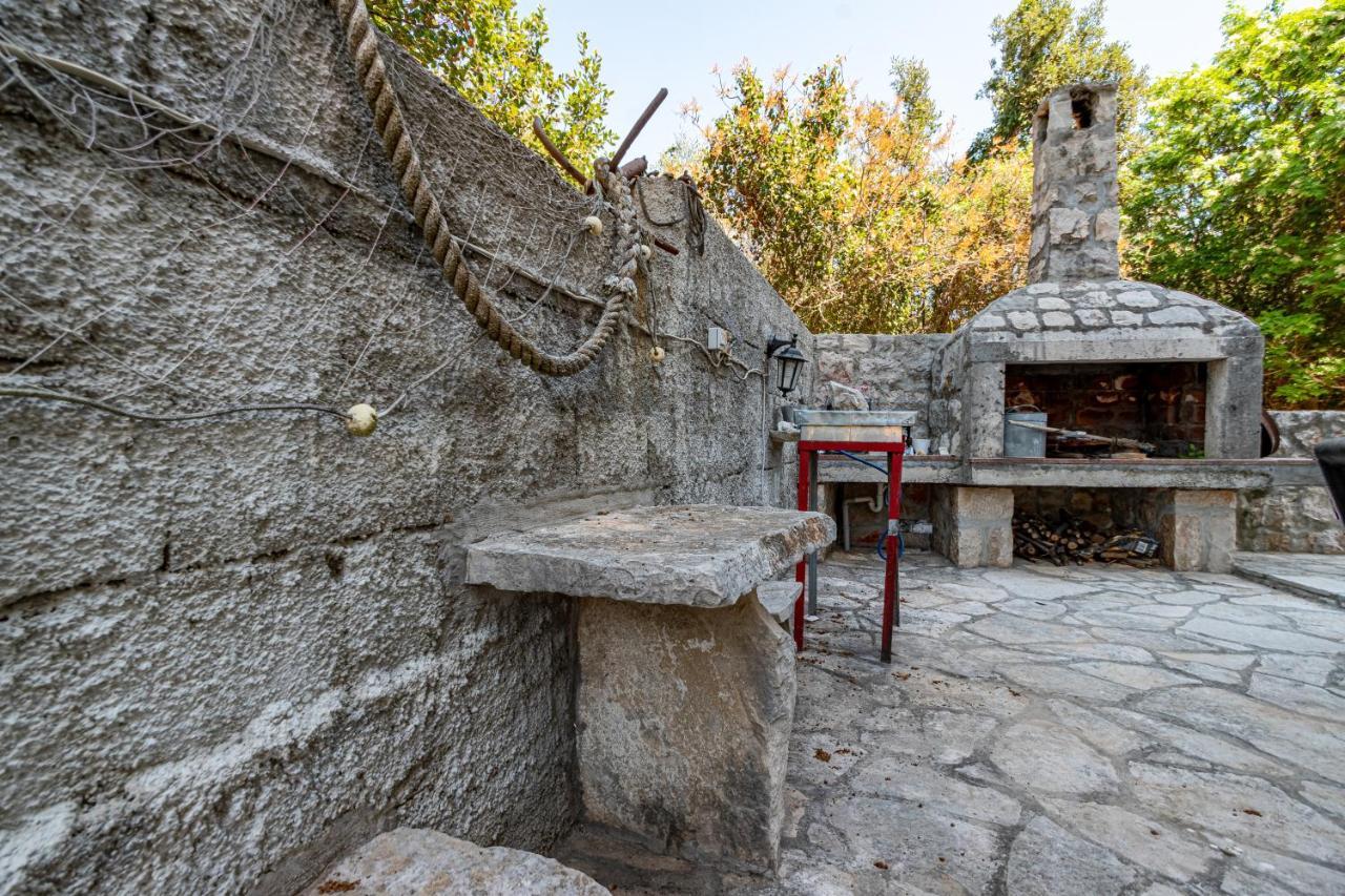 Apartments And Rooms With Parking Space Mali Ston Exterior foto